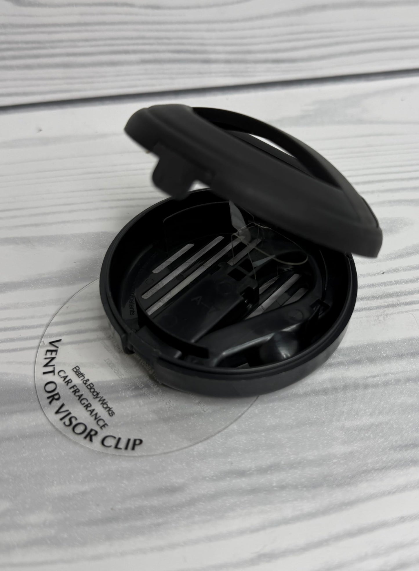 Bath and Body Works Solid Black Matte Car Visor Fragrance Holder Easy To Open